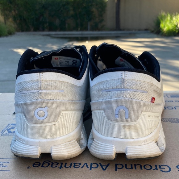 Men’s On Clouds Running Black and White Athletic Shoes size 14 - Picture 4 of 12